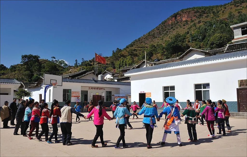 邂逅会东:嘎且且撒勒舞,奏响原始纯粹的乐章插图3 邂逅会东:嘎且且撒勒舞,奏响原始纯粹的乐章插图3