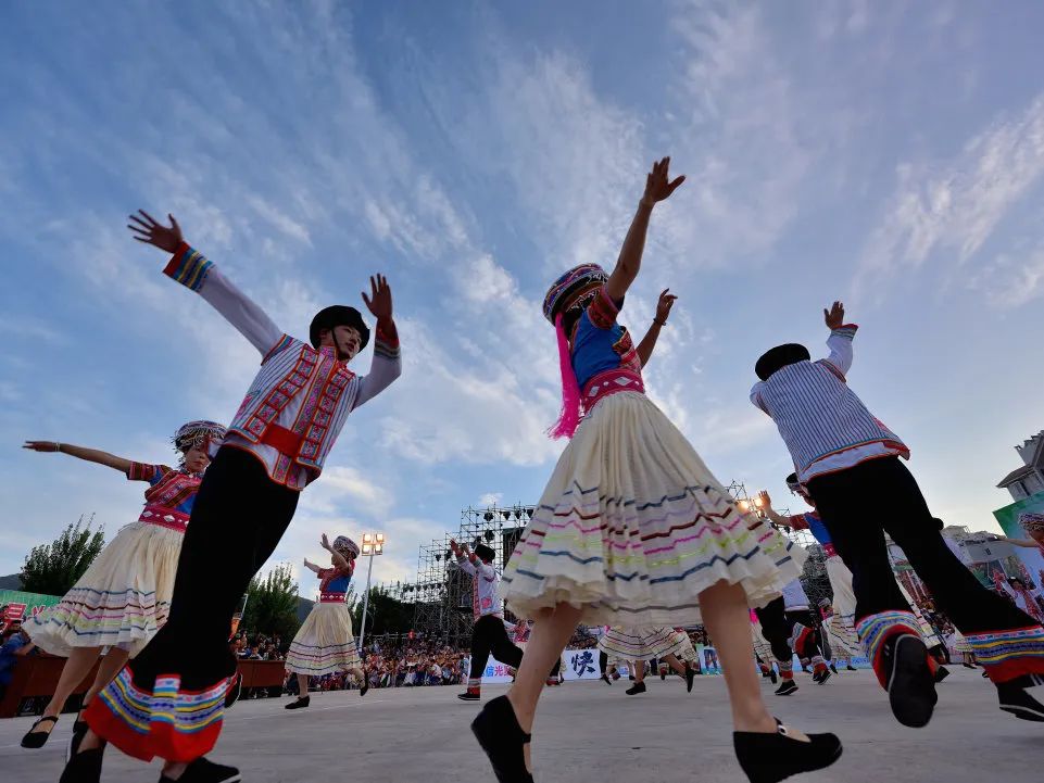 邂逅会东:嘎且且撒勒舞,奏响原始纯粹的乐章插图7 邂逅会东:嘎且且撒勒舞,奏响原始纯粹的乐章插图7