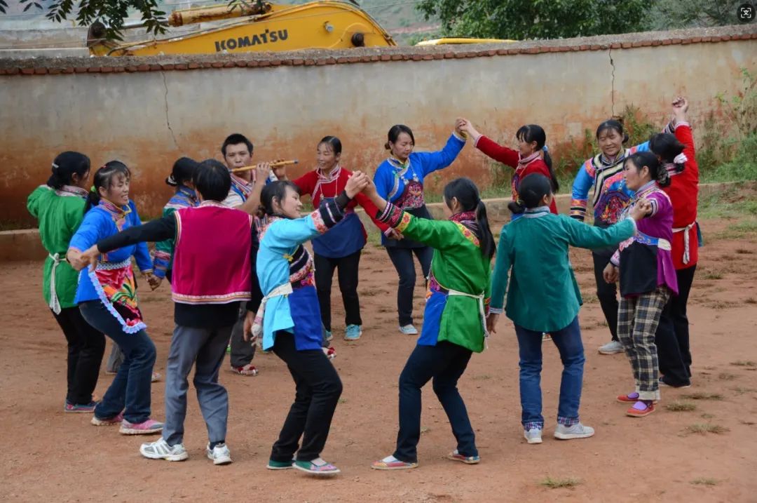 邂逅会东:嘎且且撒勒舞,奏响原始纯粹的乐章插图8 邂逅会东:嘎且且撒勒舞,奏响原始纯粹的乐章插图8