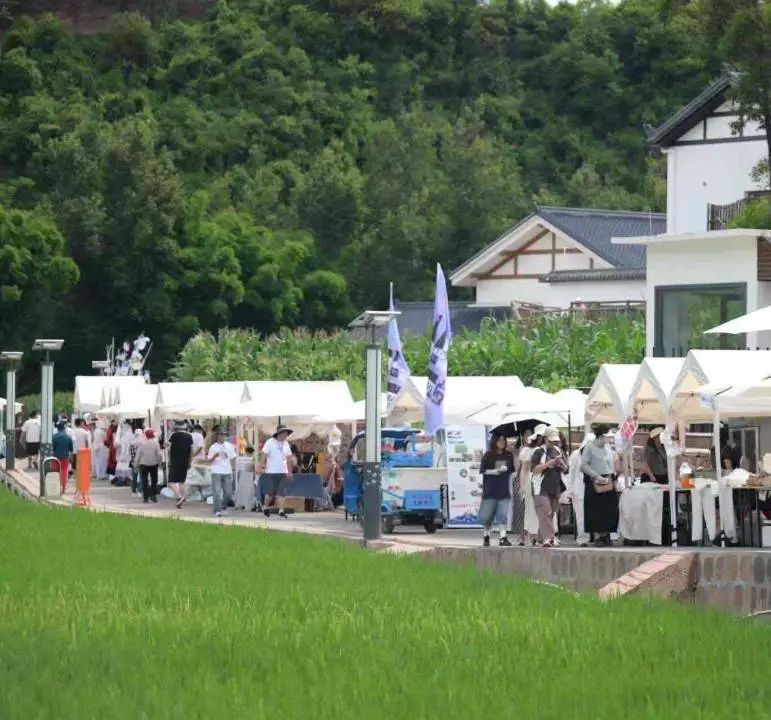 陌上姜州摩登集市:玩转“乡潮”夏日派对插图20 陌上姜州摩登集市:玩转“乡潮”夏日派对插图20