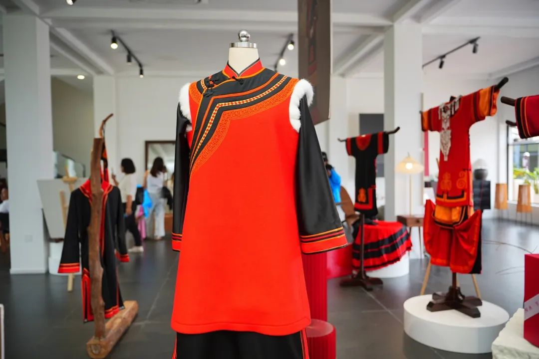 三伏天去哪儿?螺髻山清凉游等你来嗨!插图19 三伏天去哪儿?螺髻山清凉游等你来嗨!插图19