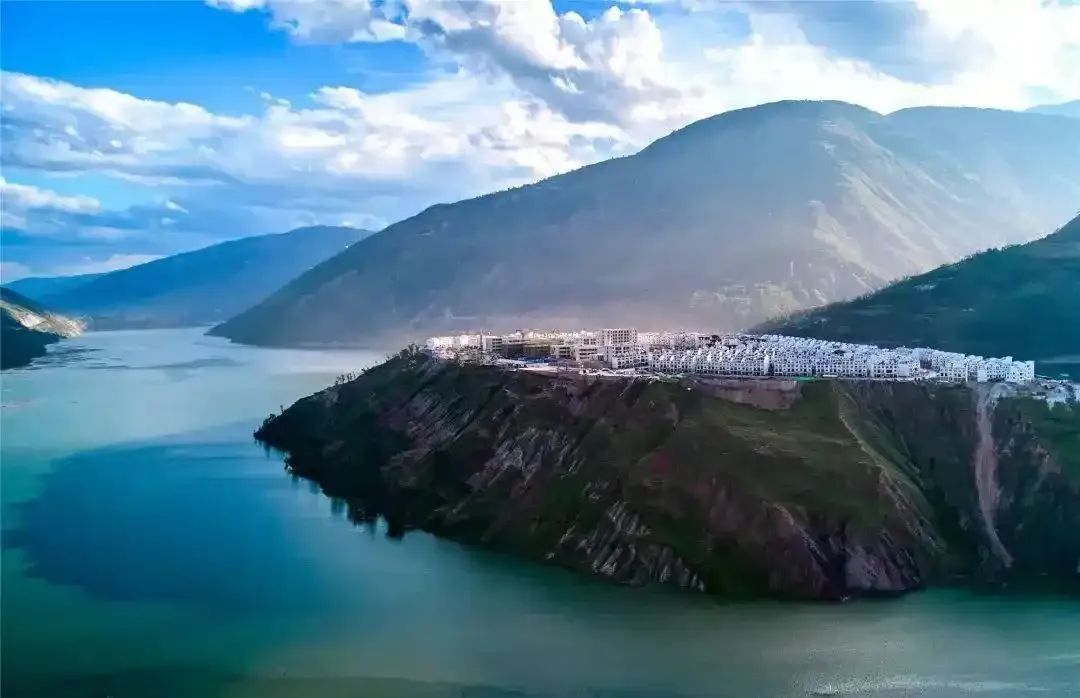 川滇明珠会东：羊肉汤锅飘香，多彩风情绘就振兴新画卷插图9