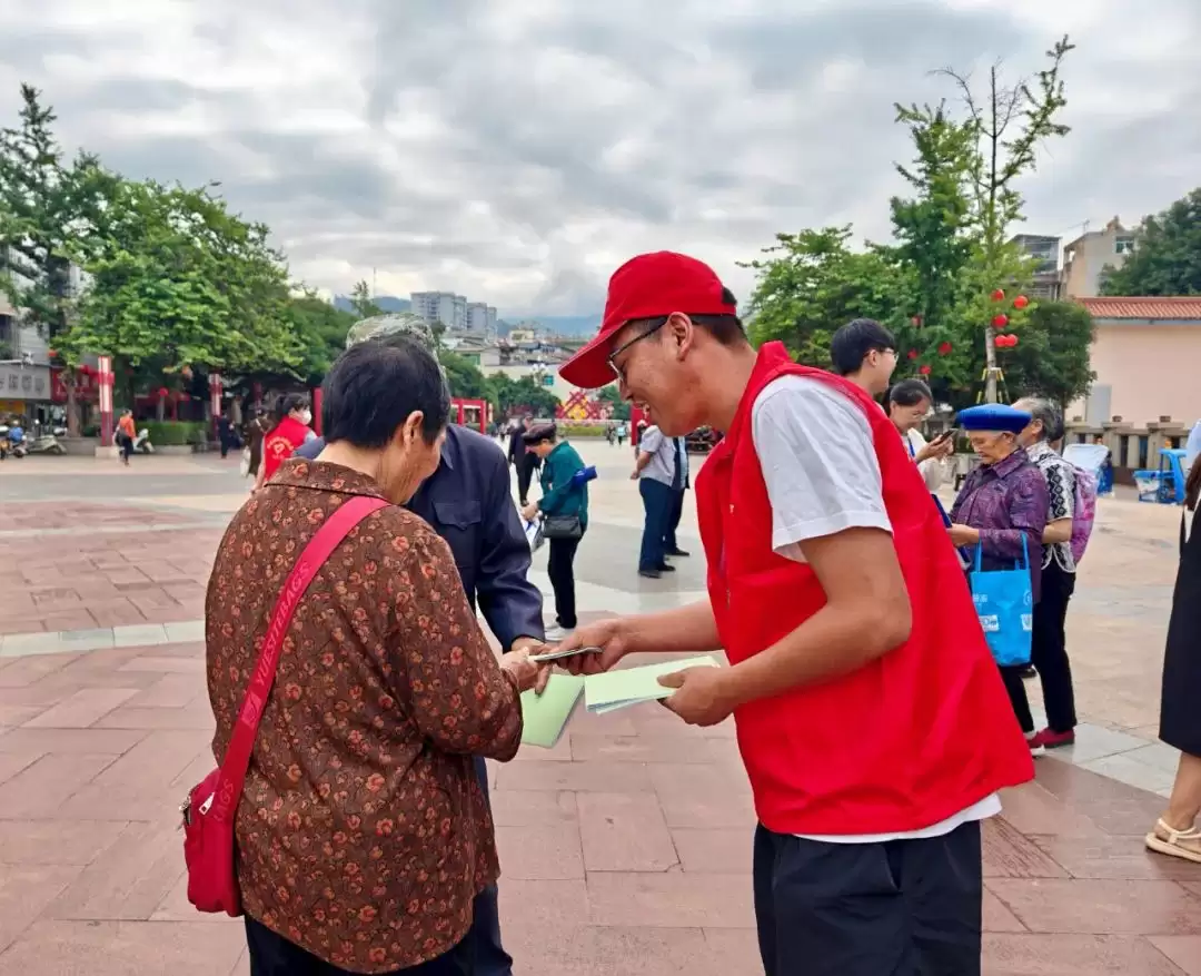 会东 2025 年 “尚德守法 共享食安” 食品安全宣传周启动,多形式守护舌尖安全插图1 会东 2025 年 “尚德守法 共享食安” 食品安全宣传周启动,多形式守护舌尖安全插图1