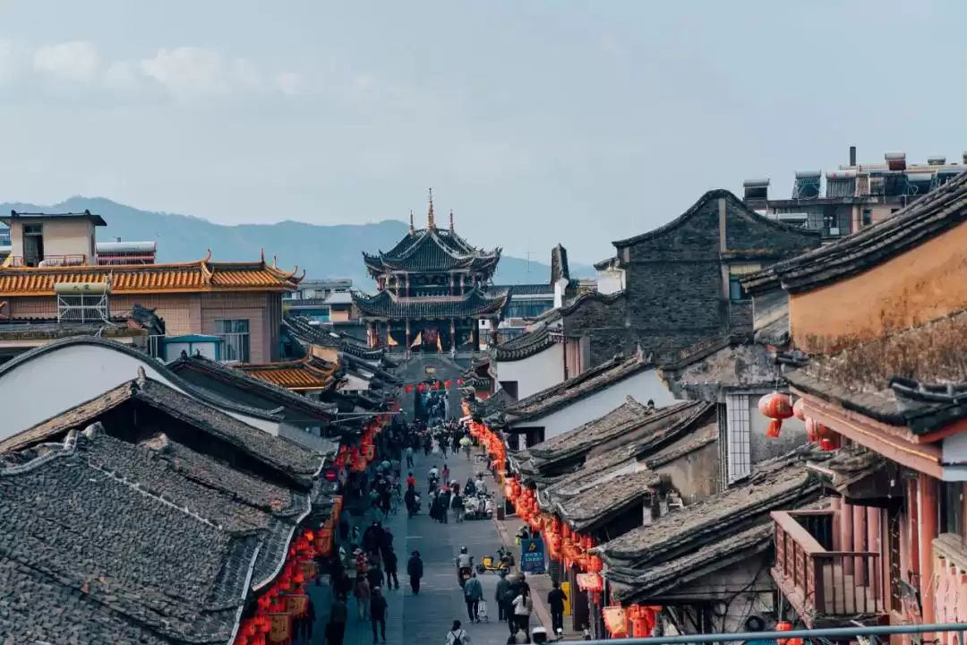 会理抓酥包子:传承自茶马古道的特色早餐,“食” 榴抓酥包演绎古城新风味插图2 会理抓酥包子:传承自茶马古道的特色早餐,“食” 榴抓酥包演绎古城新风味插图2