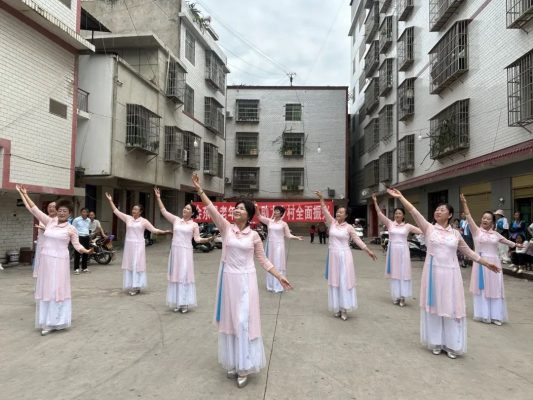 会东老年大学 “天府银龄行动” 进杉松社区,“银发力量” 助力乡村振兴与青少年关爱-会东网
