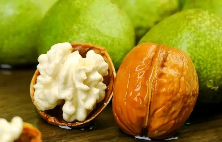 德昌核桃:川西南秘的珍宝,壳薄仁饱,浓香酥脆,速来品尝!插图6 德昌核桃:川西南秘的珍宝,壳薄仁饱,浓香酥脆,速来品尝!插图6