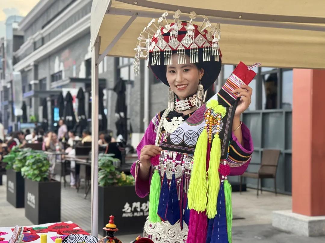 “千年渡口风・一品金阳味”:金阳非遗农特产品嘉年华在镇海渡精彩上演插图4 “千年渡口风・一品金阳味”:金阳非遗农特产品嘉年华在镇海渡精彩上演插图4