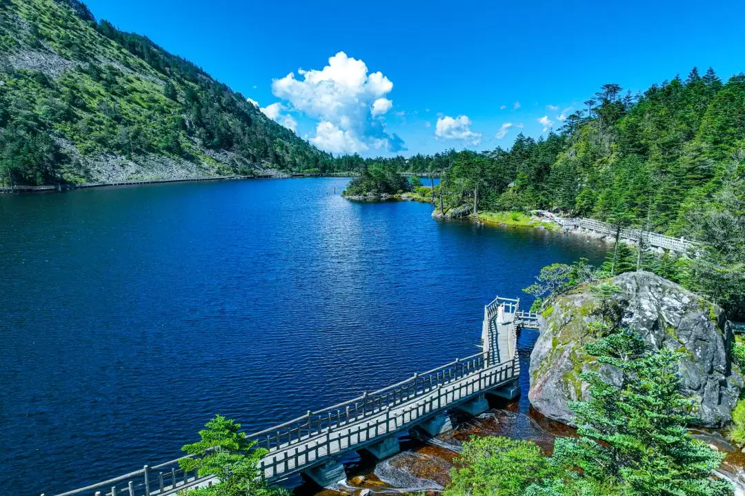 七夕相约凉山:在湖光山色与民俗风情中镌刻浪漫爱情记忆插图4 七夕相约凉山:在湖光山色与民俗风情中镌刻浪漫爱情记忆插图4