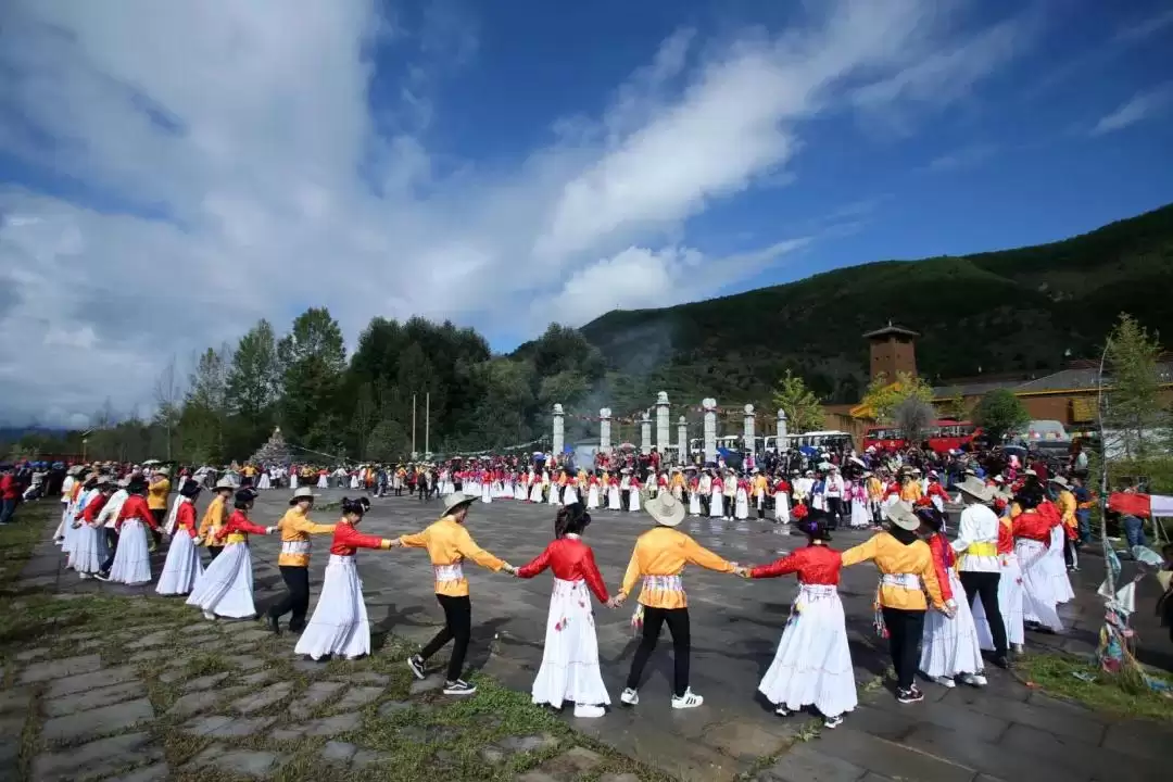 七夕相约凉山:在湖光山色与民俗风情中镌刻浪漫爱情记忆插图12 七夕相约凉山:在湖光山色与民俗风情中镌刻浪漫爱情记忆插图12