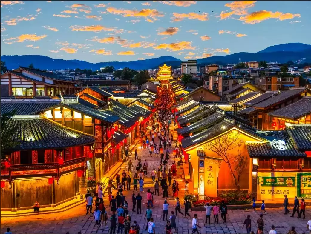 七夕相约凉山:在湖光山色与民俗风情中镌刻浪漫爱情记忆插图6 七夕相约凉山:在湖光山色与民俗风情中镌刻浪漫爱情记忆插图6