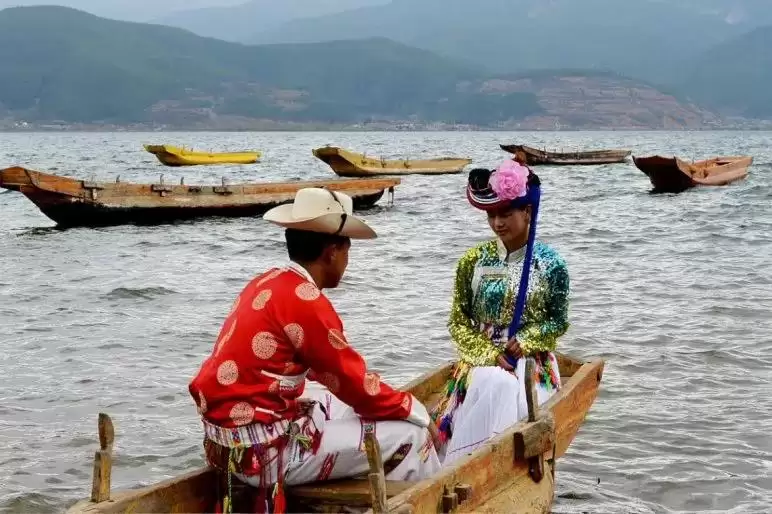 七夕相约凉山:在湖光山色与民俗风情中镌刻浪漫爱情记忆插图17 七夕相约凉山:在湖光山色与民俗风情中镌刻浪漫爱情记忆插图17