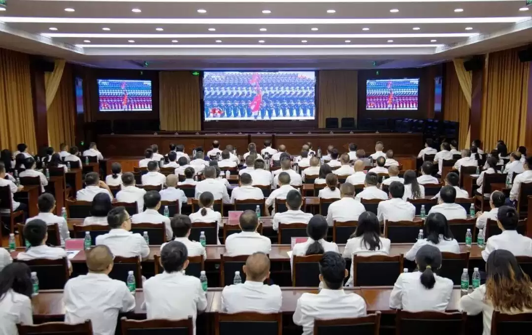 会东县各界观看抗战胜利 80 周年阅兵,伟大抗战精神激发奋进热潮-会东网