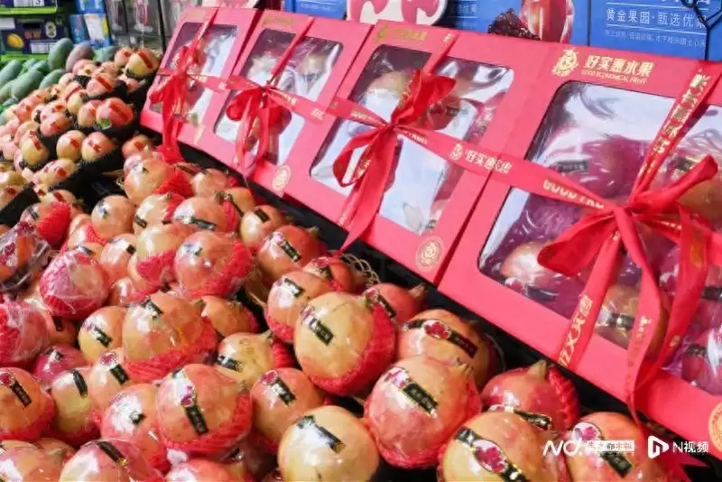 攀枝花大田软籽石榴 600 余万元订单奔赴广州,三天跨越千里受市民青睐插图 攀枝花大田软籽石榴 600 余万元订单奔赴广州,三天跨越千里受市民青睐插图