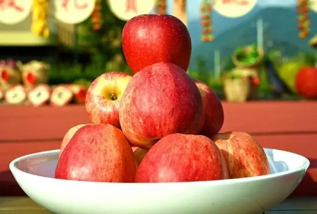 凉山初秋甜蜜来袭:越西苹果脆甜酥爽,会理石榴粒大爆汁,千万别错过!插图4 凉山初秋甜蜜来袭:越西苹果脆甜酥爽,会理石榴粒大爆汁,千万别错过!插图4