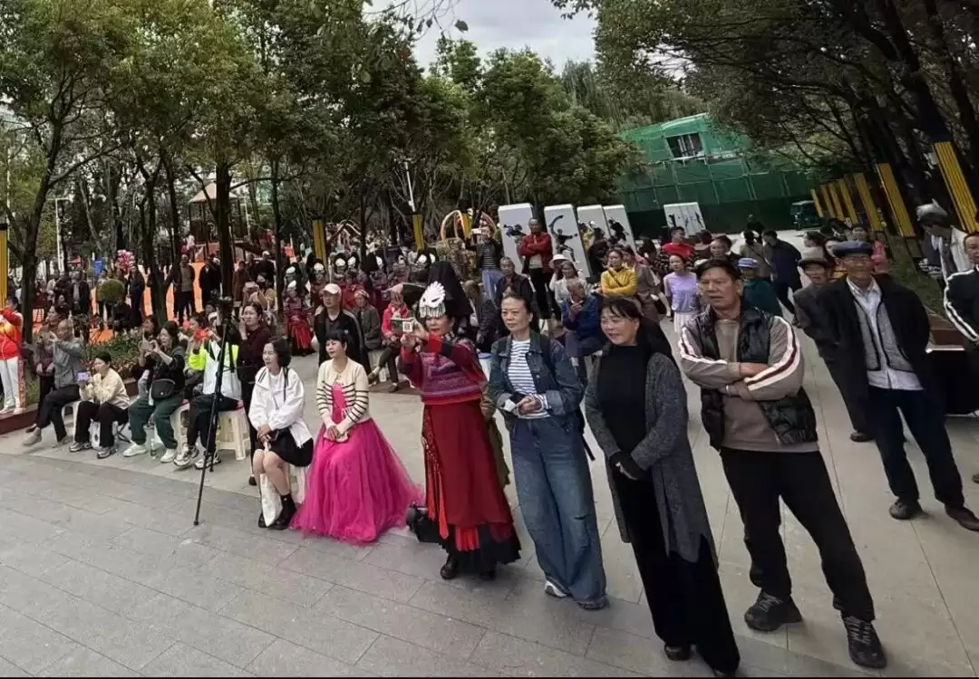 2025 年四川省 “天府百姓大舞台” 攀西片区汇演:会理站精彩开启,文化惠民助力乡村振兴插图1 2025 年四川省 “天府百姓大舞台” 攀西片区汇演:会理站精彩开启,文化惠民助力乡村振兴插图1