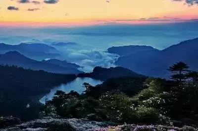 川超联赛巅峰对决:凉山与攀枝花,赛场内外的文旅同源探秘插图1 川超联赛巅峰对决:凉山与攀枝花,赛场内外的文旅同源探秘插图1