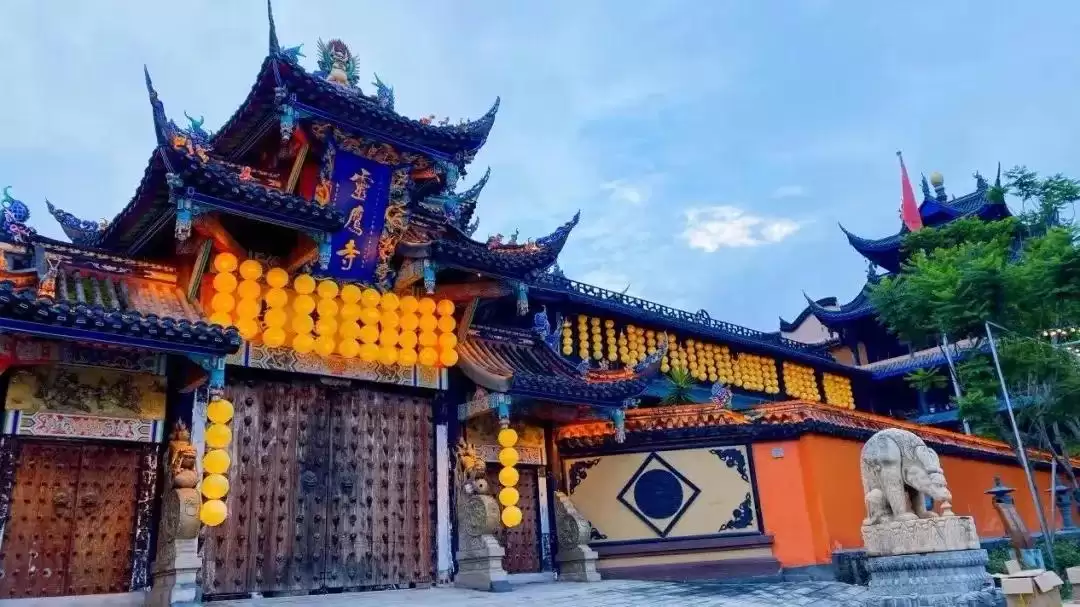 西昌邛海湿地马拉松 11.1 开跑!两天一晚畅玩攻略,尽享美景与美食插图8 西昌邛海湿地马拉松 11.1 开跑!两天一晚畅玩攻略,尽享美景与美食插图8