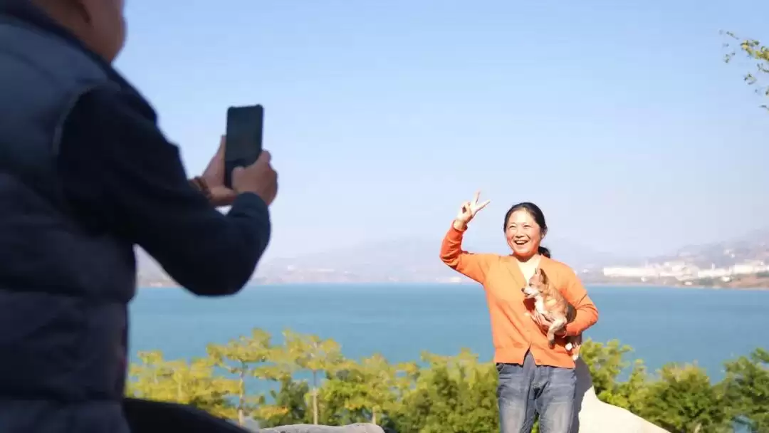 冬日避寒新宠!大崇镇凭暖冬气候与贴心服务,激活 “暖冬经济” 引房车候鸟插图2 冬日避寒新宠!大崇镇凭暖冬气候与贴心服务,激活 “暖冬经济” 引房车候鸟插图2