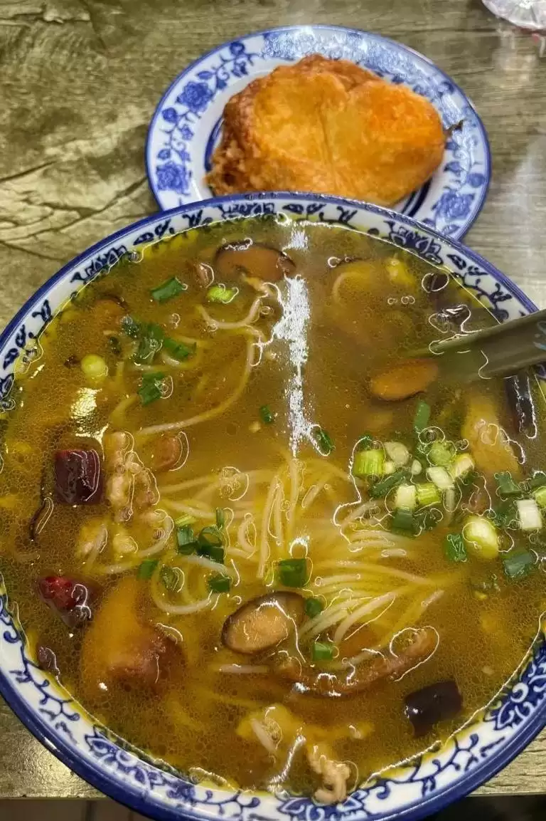 西昌邛海湿地马拉松 11.1 开跑!两天一晚畅玩攻略,尽享美景与美食插图15 西昌邛海湿地马拉松 11.1 开跑!两天一晚畅玩攻略,尽享美景与美食插图15