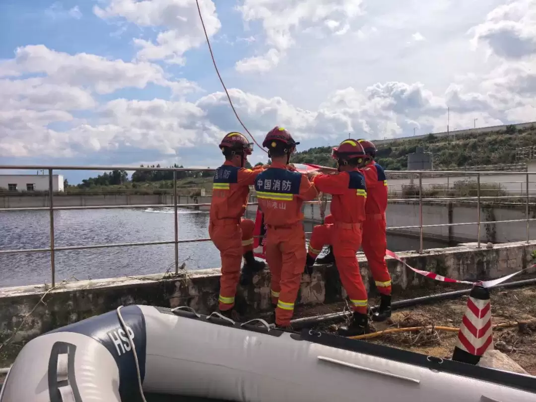 会东 2025 年生猪养殖场有限空间作业应急演练举行,提升安全意识与处置能力-会东网