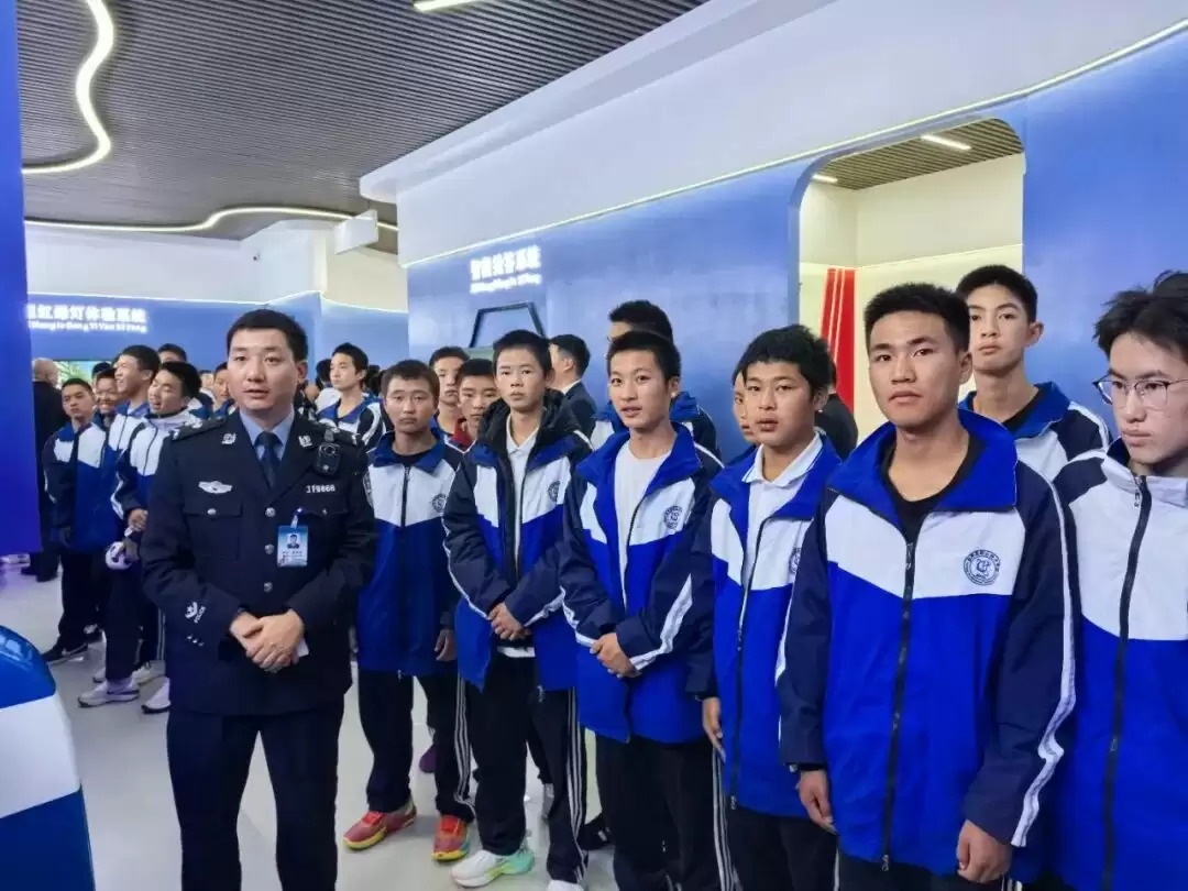 会东县道路交通安全教育基地 10 月 30 日启用,科技赋能开启沉浸式交安教育插图2 会东县道路交通安全教育基地 10 月 30 日启用,科技赋能开启沉浸式交安教育插图2