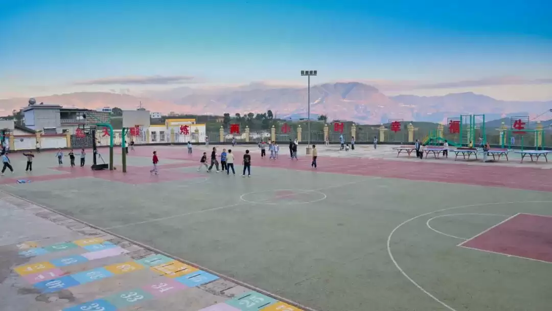 铁柳镇中心校六年级寄宿制试点落地，如何全方位提升学生成长并优化教育资源？插图3