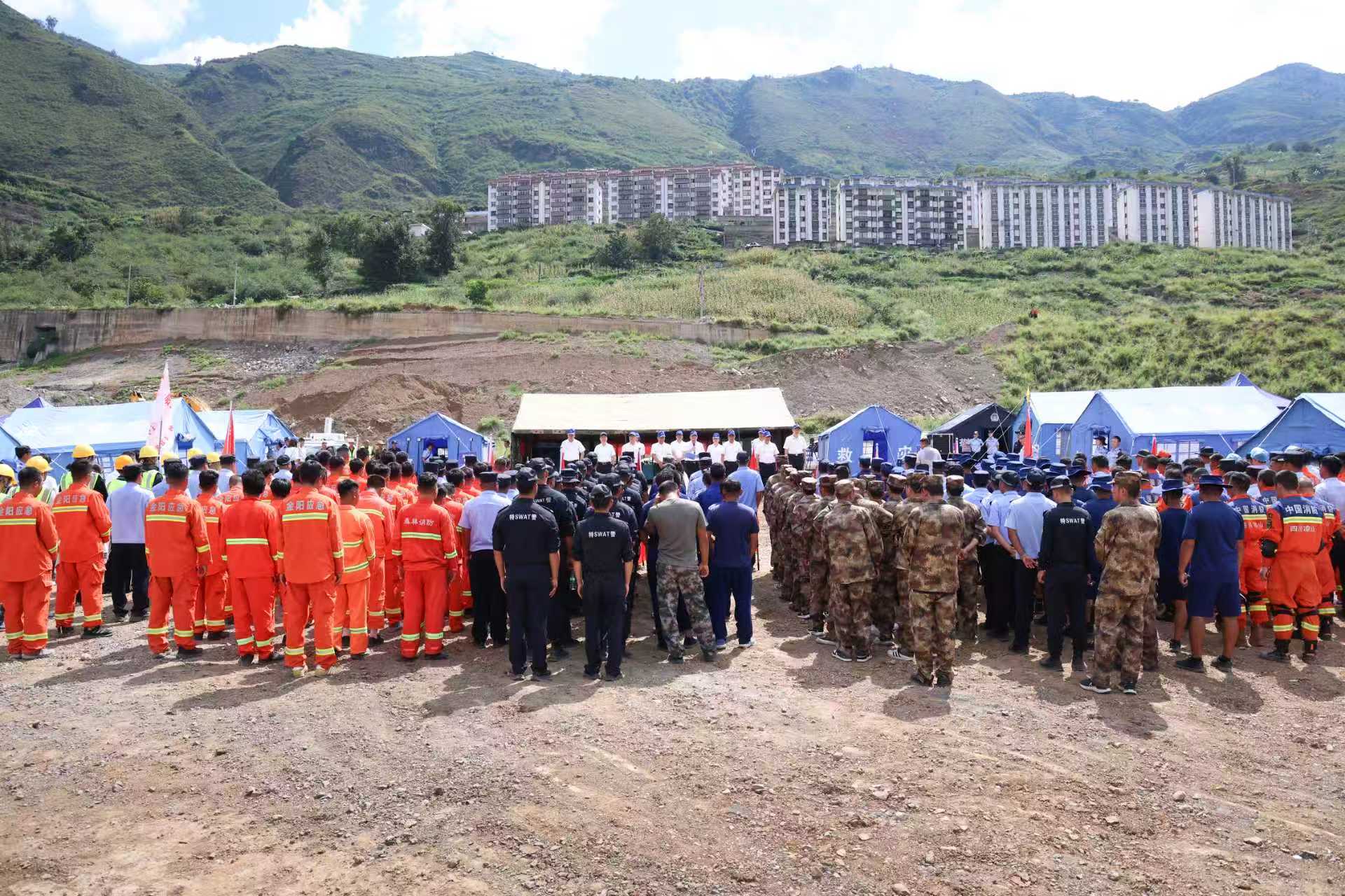 金阳县举行综合应急保障实战演练插图 金阳县举行综合应急保障实战演练插图