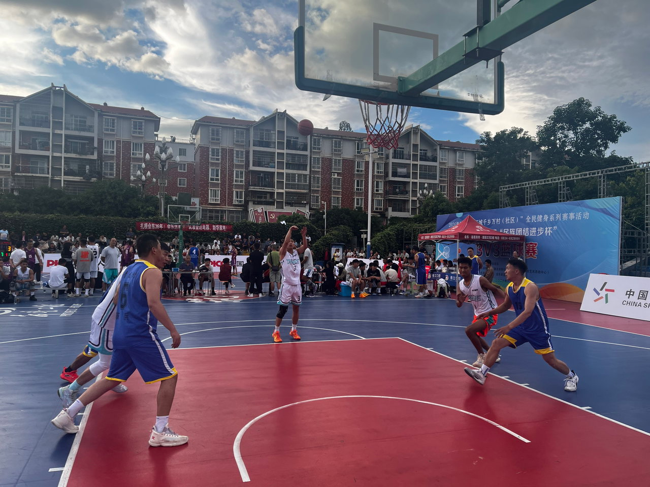 会东县第五届“民族团结进步杯”3V3篮球赛正式开赛-会东网